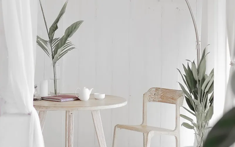 IKEA IDASEN adjustable desk frame in Scandinavian-style home office with natural materials